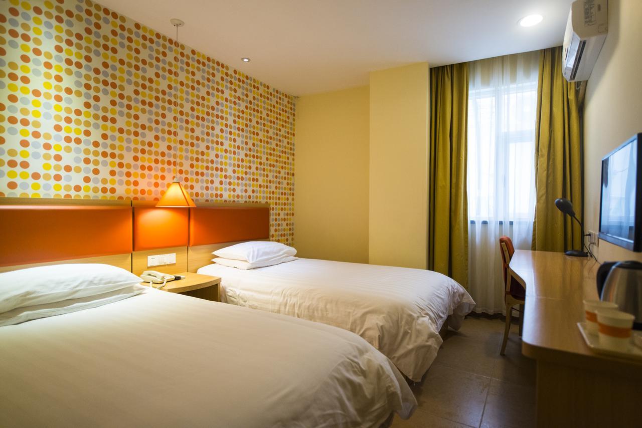 Hotel Chuanhuang Road Chuansha Metro Station 2*